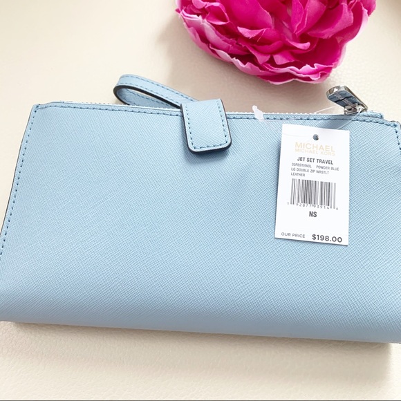 Last one Michael Kors Double Zip Wallet Wristlet - Picture 5 of 6